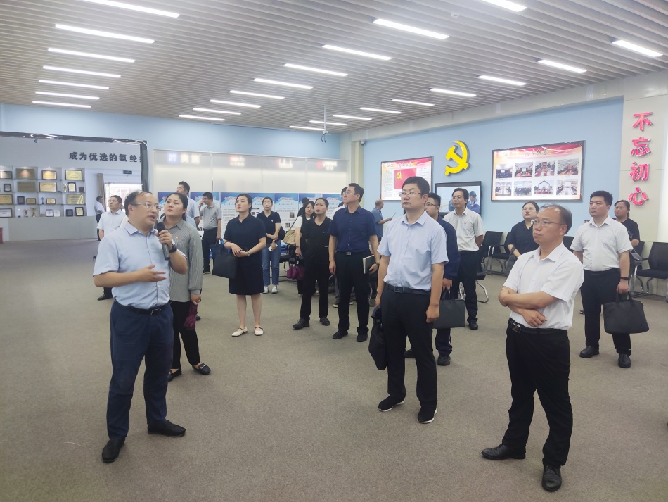 2024年7月17日，市國(guó)資委系統(tǒng)在公司開(kāi)展“三組聯(lián)建”現(xiàn)場(chǎng)觀摩1（公司展廳）_副本